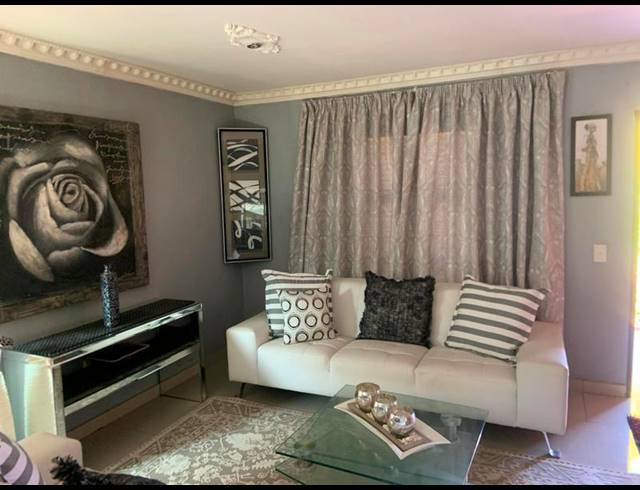 3 BEDROOM HOUSE FOR SALE IN ARUNDO ESTATE